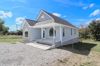 5291 Galen Rd, Lafayette, TN 37083