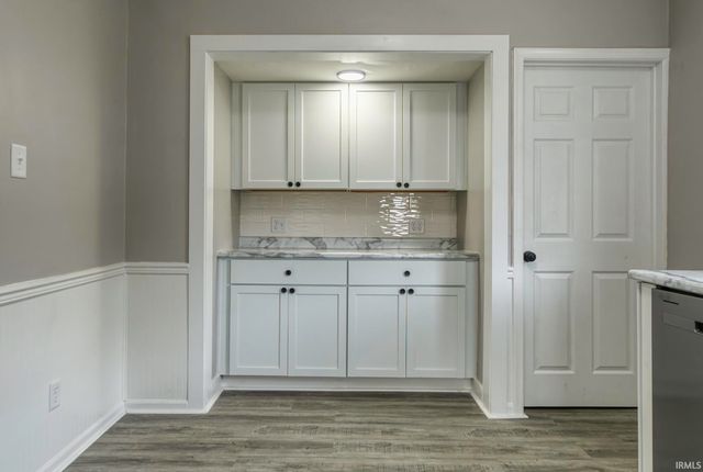 601 Charlotte Avenue, Fort Wayne, IN 46805