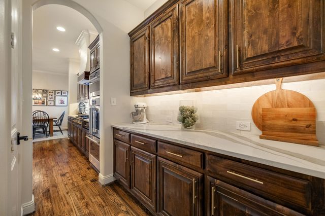 2562 Allendale Drive, Frisco, TX 75034