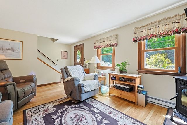 82 Wheeler St, Pepperell, MA 01463