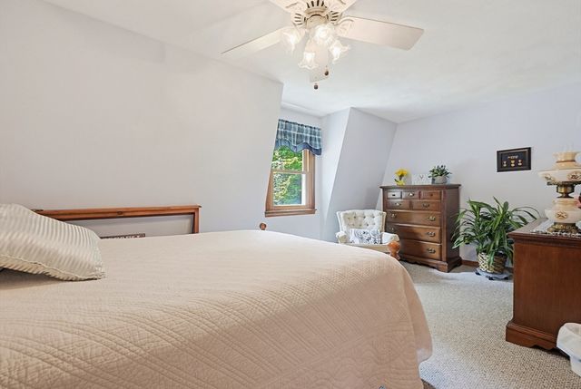 82 Wheeler St, Pepperell, MA 01463