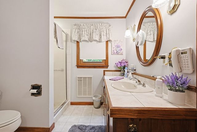 82 Wheeler St, Pepperell, MA 01463