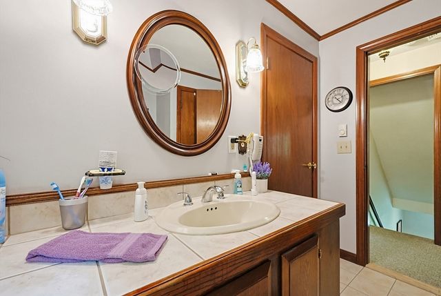 82 Wheeler St, Pepperell, MA 01463
