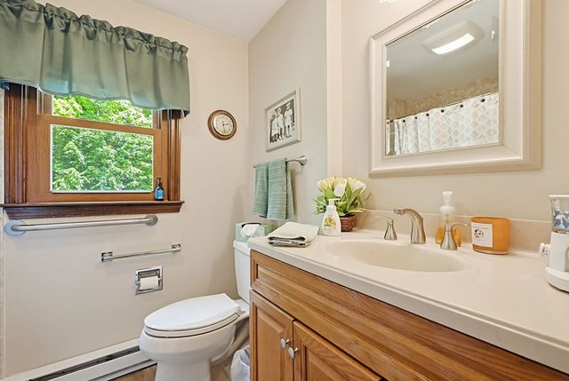 82 Wheeler St, Pepperell, MA 01463