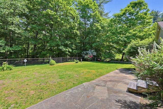 82 Wheeler St, Pepperell, MA 01463