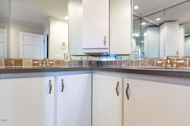 501 Queensferry Road, Cary, NC 27511