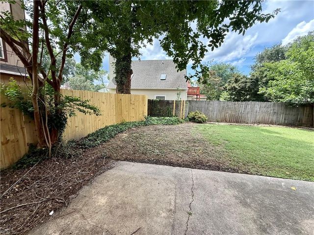 869 Carew RD, Virginia Beach, VA 23462