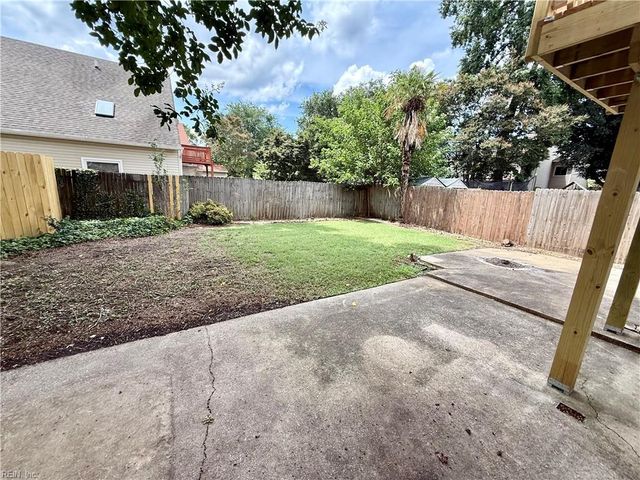 869 Carew RD, Virginia Beach, VA 23462