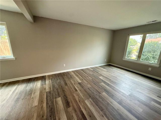 869 Carew RD, Virginia Beach, VA 23462