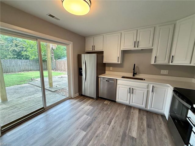869 Carew RD, Virginia Beach, VA 23462