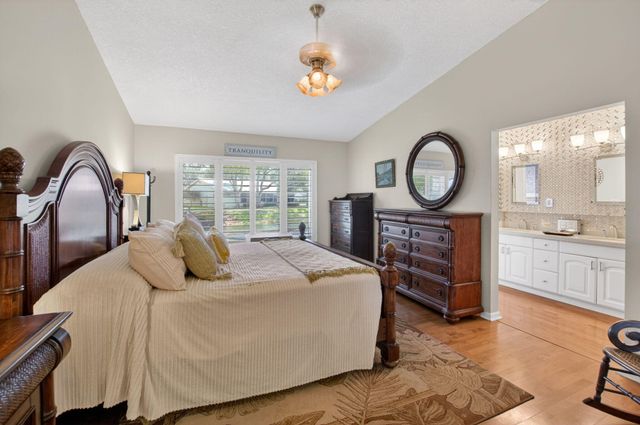 22340 Greentree Circle, Boca Raton, FL 33433