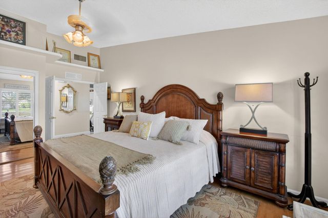 22340 Greentree Circle, Boca Raton, FL 33433