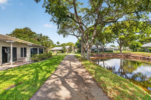 22340 Greentree Circle, Boca Raton, FL 33433