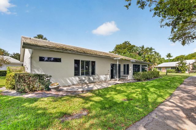 22340 Greentree Circle, Boca Raton, FL 33433