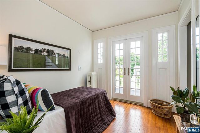 42 Hamilton Road, Glen Ridge, NJ 07028