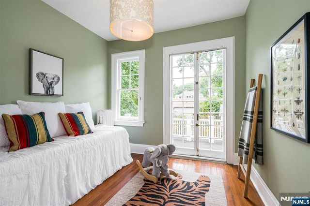 42 Hamilton Road, Glen Ridge, NJ 07028