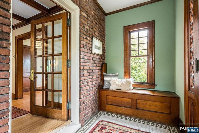 42 Hamilton Road, Glen Ridge, NJ 07028