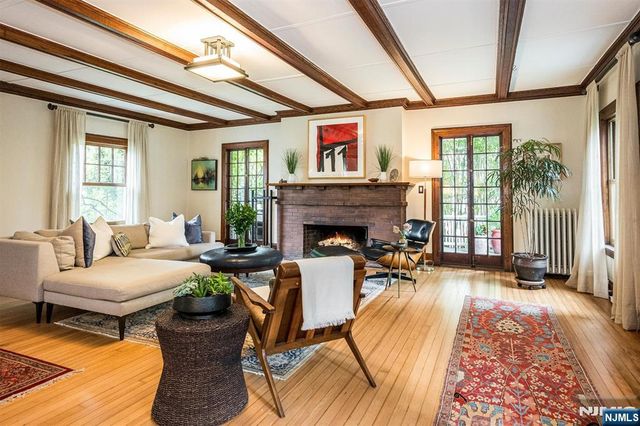 42 Hamilton Road, Glen Ridge, NJ 07028