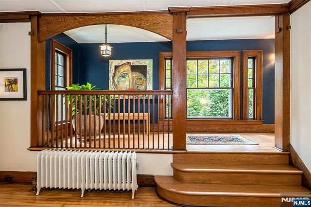 42 Hamilton Road, Glen Ridge, NJ 07028