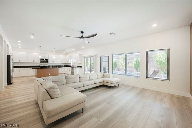 8683 Black Cordon Road, Las Vegas, NV 89139