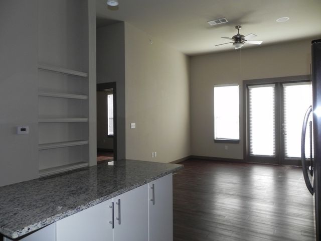 4320 Dickason Avenue 308, Dallas, TX 75219