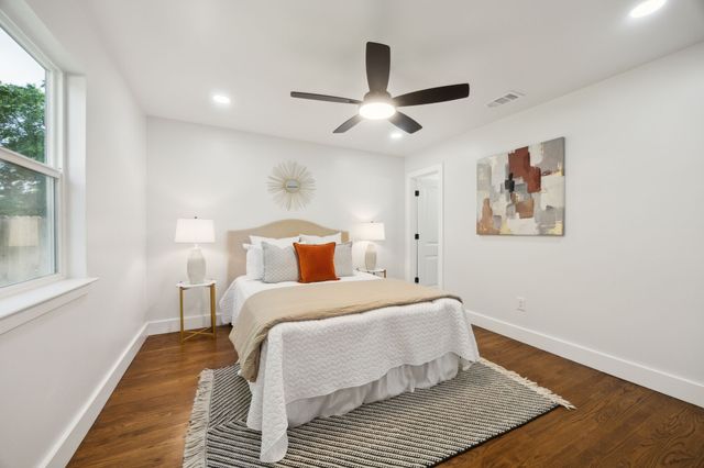 10228 San Juan Avenue, Dallas, TX 75228