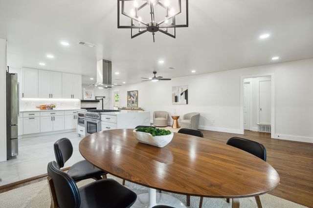 10228 San Juan Avenue, Dallas, TX 75228