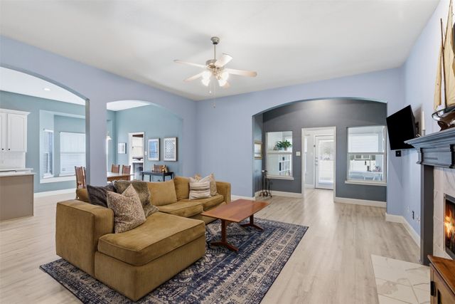 1516 Chestnut Drive, Savannah, TX 76227
