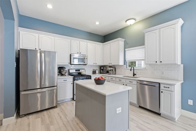 1516 Chestnut Drive, Savannah, TX 76227