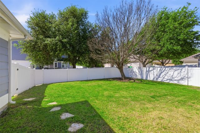 1516 Chestnut Drive, Savannah, TX 76227