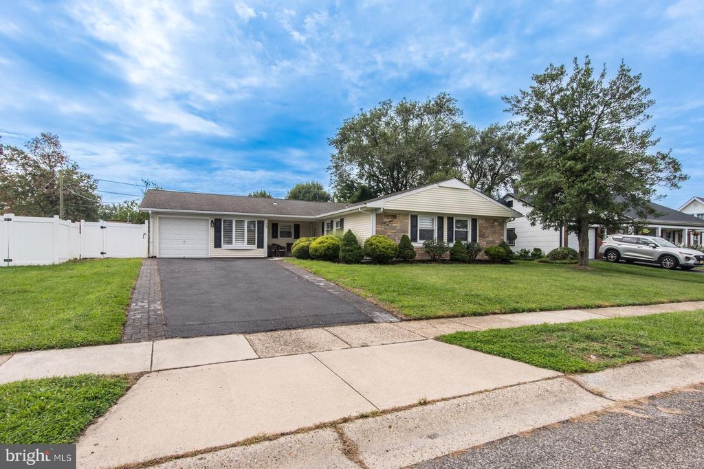 28 GIMBLE LN, WILLINGBOROUGH, NJ 08046 — photo 3