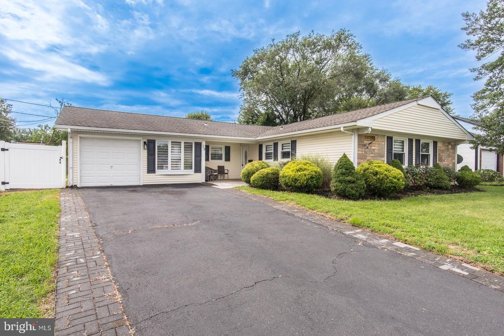 28 GIMBLE LN, WILLINGBOROUGH, NJ 08046 — photo 4
