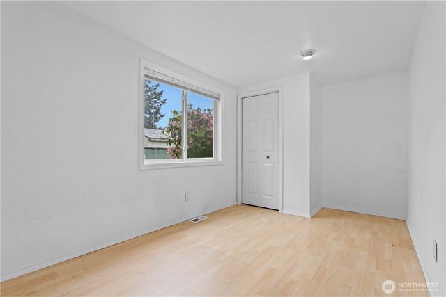 11710 & 11708 Vickery Avenue E, Tacoma, WA 98446