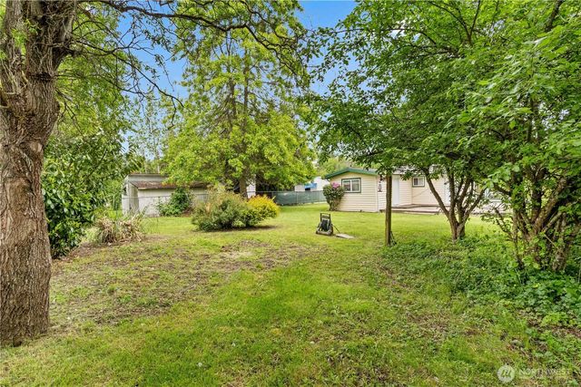 11710 & 11708 Vickery Avenue E, Tacoma, WA 98446