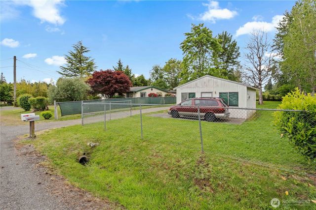 11710 & 11708 Vickery Avenue E, Tacoma, WA 98446