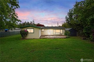 11710 & 11708 Vickery Avenue E, Tacoma, WA 98446