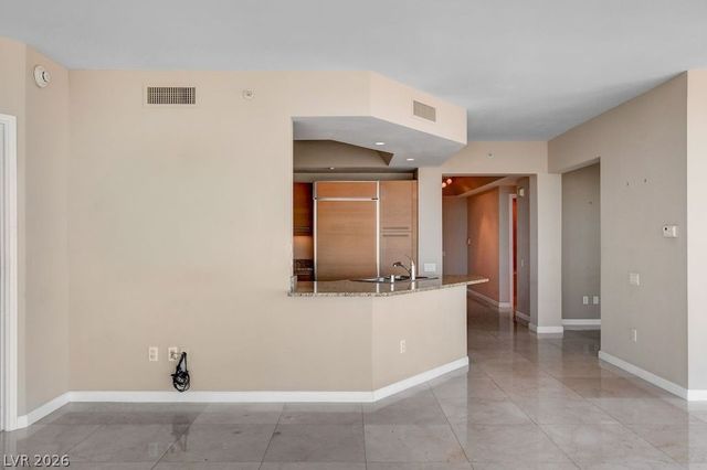 322 Karen Avenue 2207, Las Vegas, NV 89109