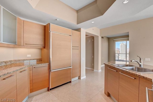 322 Karen Avenue 2207, Las Vegas, NV 89109