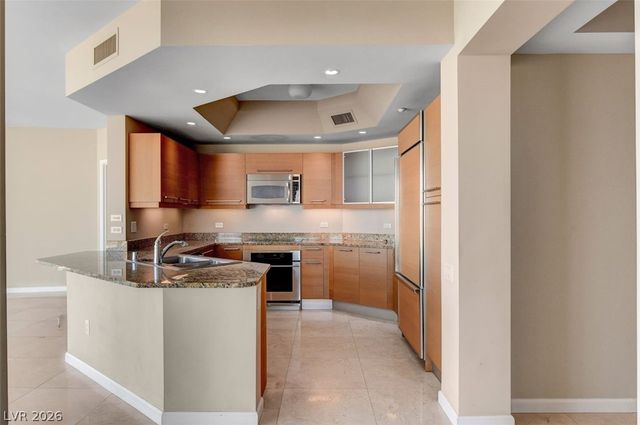 322 Karen Avenue 2207, Las Vegas, NV 89109