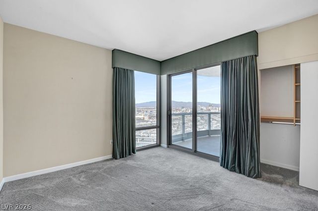 322 Karen Avenue 2207, Las Vegas, NV 89109