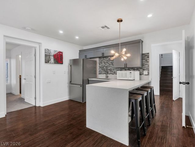 4490 West Camero Avenue, Las Vegas, NV 89139