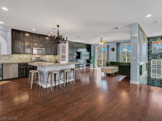 4490 West Camero Avenue, Las Vegas, NV 89139