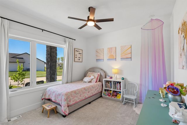 14431 Persimmon Drive, Urbandale, IA 50323