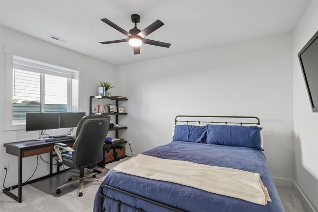 14431 Persimmon Drive, Urbandale, IA 50323