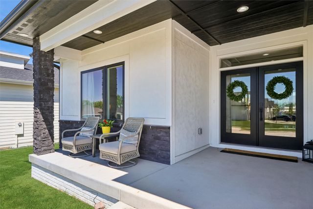 14431 Persimmon Drive, Urbandale, IA 50323