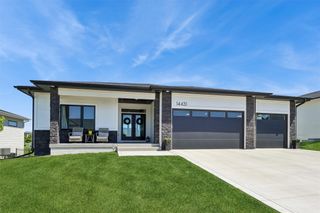 14431 Persimmon Drive, Urbandale, IA 50323