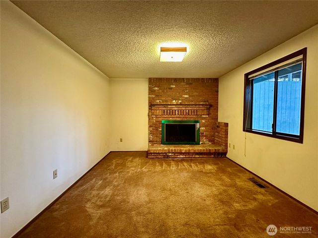 9043 3rd Way SE, Olympia, WA 98513