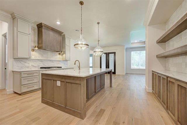 3425 Sardina Way, Edmond, OK 73034