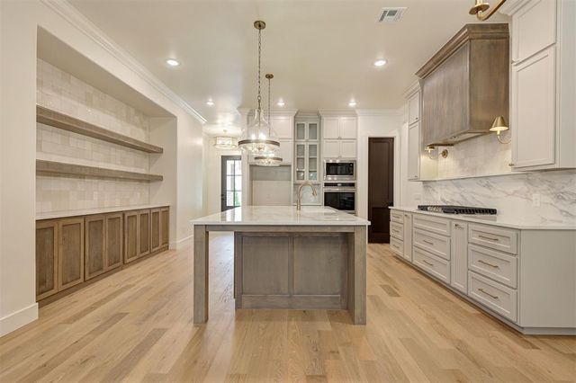 3425 Sardina Way, Edmond, OK 73034