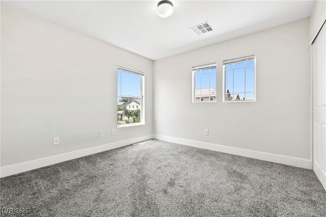 5824 Gemstone Peak Street, North Las Vegas, NV 89031